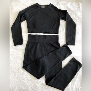 Two pieces cropped ribbed yoga workout set